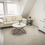 Apartment Design Trifft Komfort Stilvolles Premium Nahe St Leon Rot