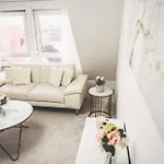 Apartment Design Trifft Komfort Stilvolles Premium Nahe St Leon Rot