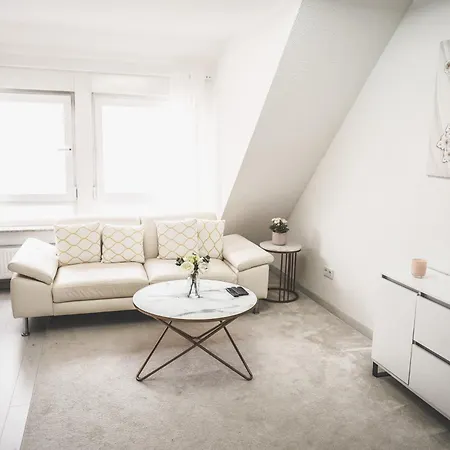 Design Trifft Komfort Stilvolles Premium Nahe St Leon Rot 아파트